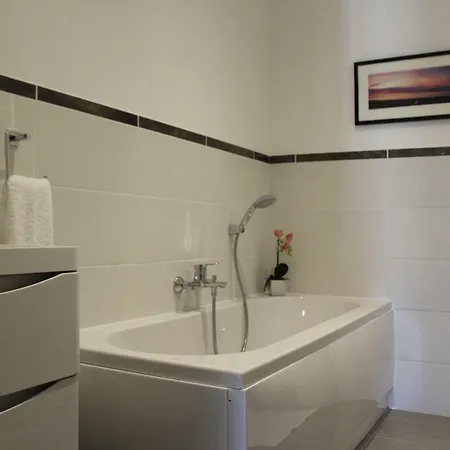 Le Petit Cinq Holiday home Brezilhac