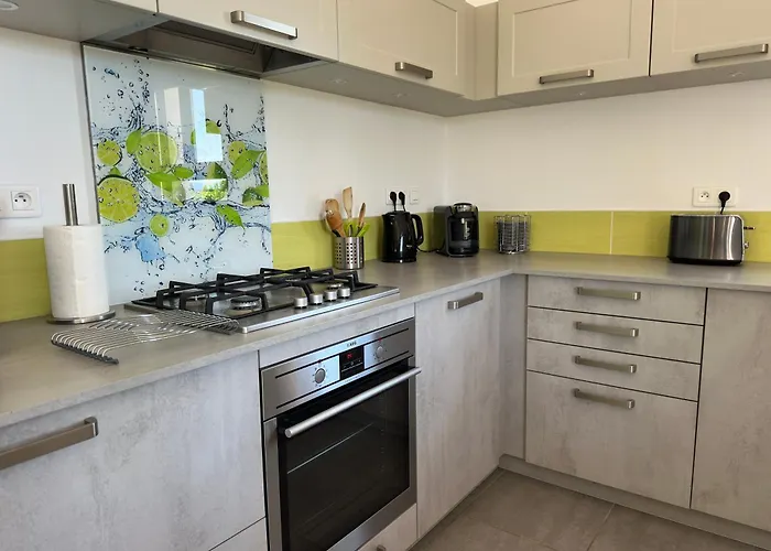 Nyaraló Le Petit Cinq *